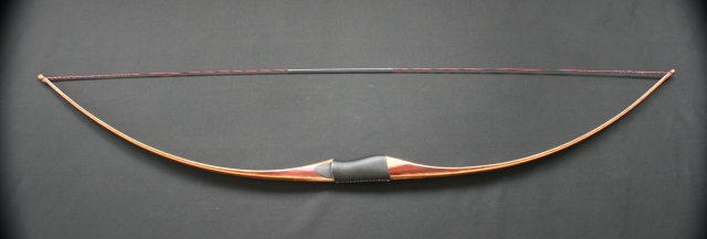 Strung Tranditional Long Bow legal to shoot at NFAA and IBO